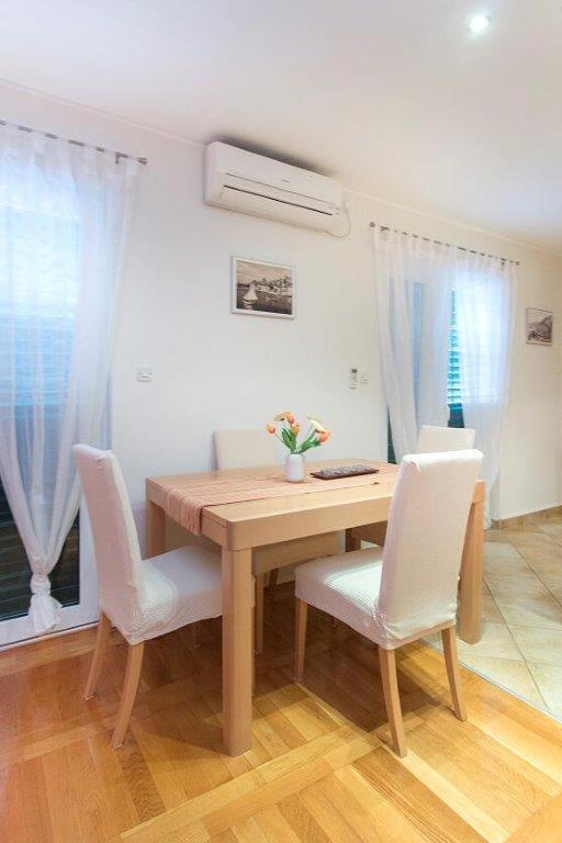 Dalma Residence Apartman Girandella Zaboric Ngoại thất bức ảnh